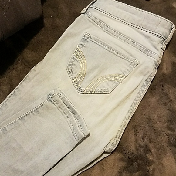 Light Hollister skinny jeans size 1 - Picture 3 of 3